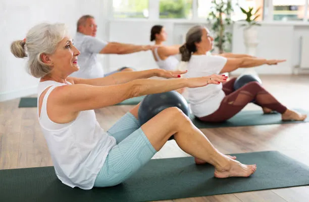 Ginnastica dolce con esercizi a basso impatto
